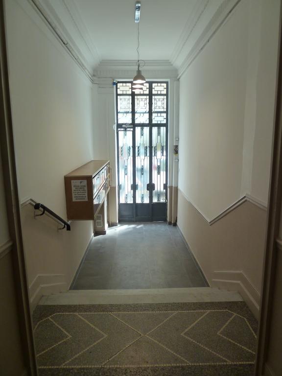 New 1 Bedroom Apt Place Garibaldi Ница Стая снимка